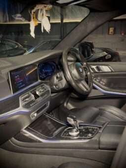 
										BMW X7 40i M SPORT full									