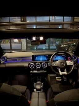 
										Mercedes-Benz A 35 AMG 4MATIC Limousine full									