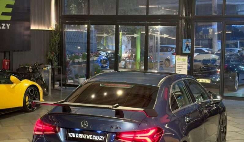 
								Mercedes-Benz A 35 AMG 4MATIC Limousine full									