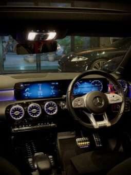 
										Mercedes-Benz A 35 AMG 4MATIC Limousine full									