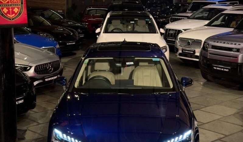 
								AUDI A4 40 TFSI TECHNOLOGY full									