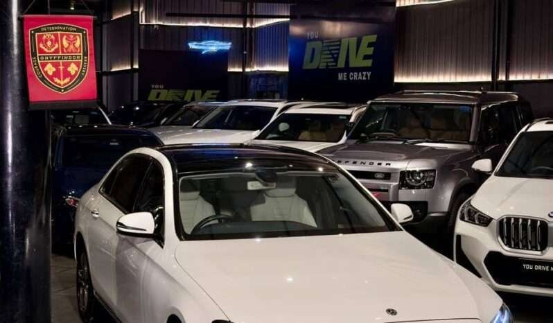 
								Mercedes-Benz E class E220d full									