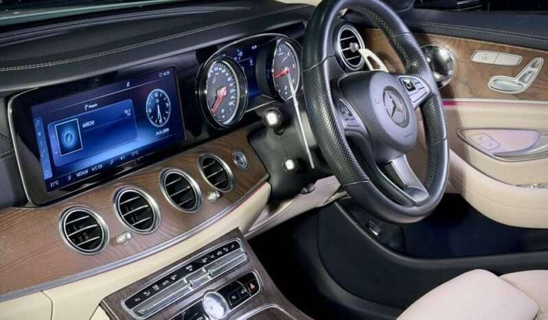 
								Mercedes-Benz E class E220d full									