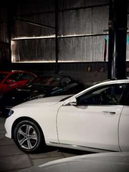 
										Mercedes-Benz E class E220d full									