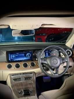 
										Mercedes-Benz E class E220d full									