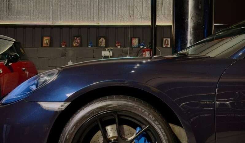 
								Porsche 718 Cayman full									