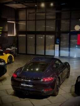 
										Porsche 718 Cayman full									