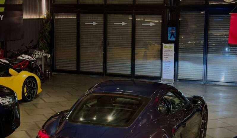 
								Porsche 718 Cayman full									