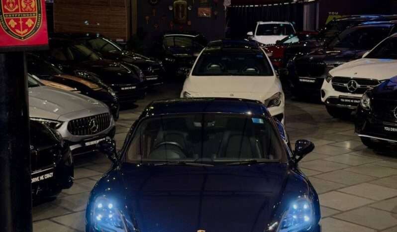 
								Porsche 718 Cayman full									