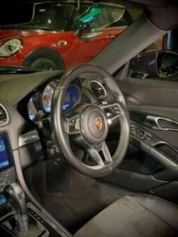 
										Porsche 718 Cayman full									