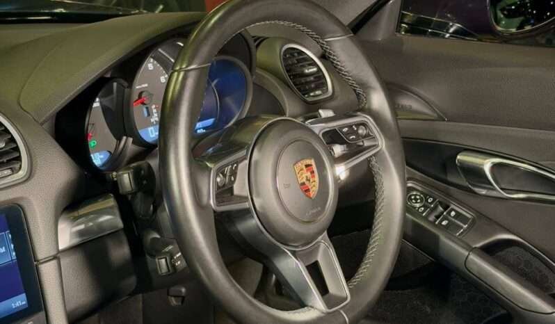 
								Porsche 718 Cayman full									