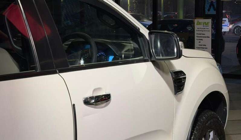 
								FORD ENDEAVOUR FACELIFT (Push Button Start) full									