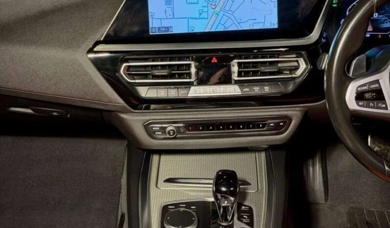 
								BMW Z4 M Sport M40i | Convertible full									