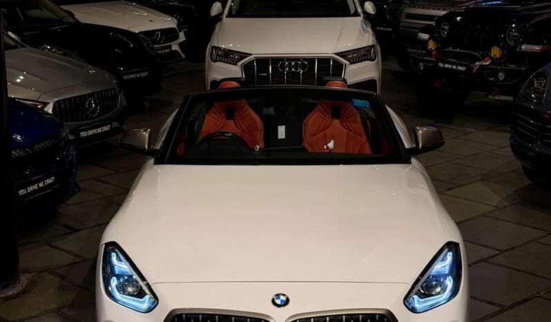 
								BMW Z4 M Sport M40i | Convertible full									