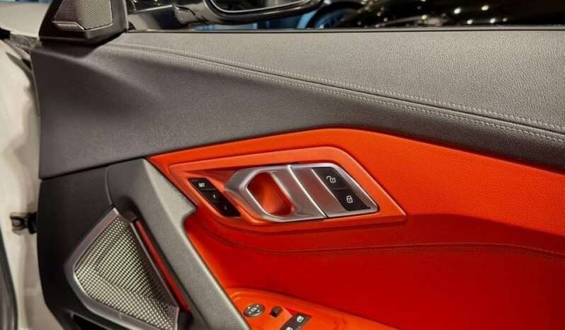 
								BMW Z4 M Sport M40i | Convertible full									