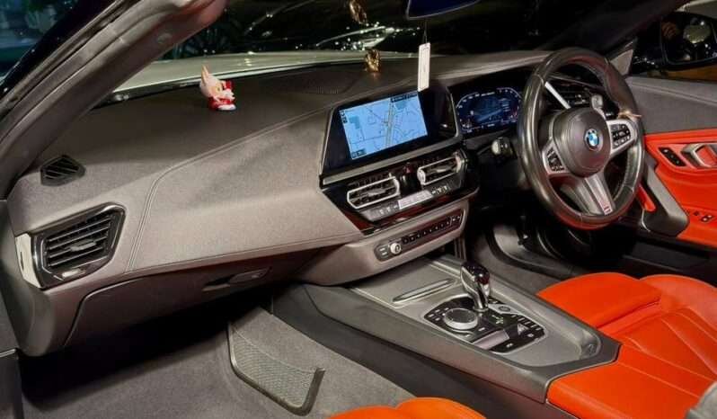 
								BMW Z4 M Sport M40i | Convertible full									