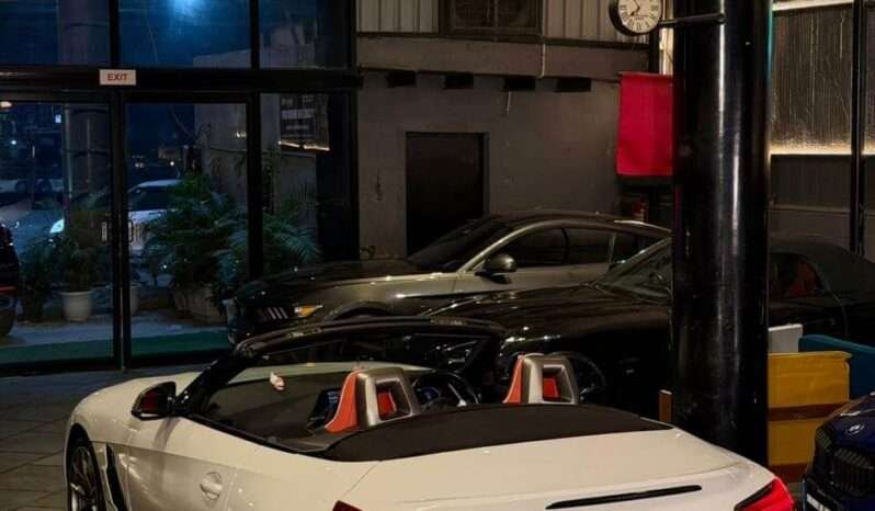 
								BMW Z4 M Sport M40i | Convertible full									