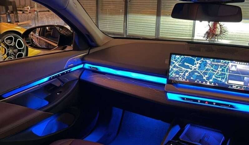 
								BMW 530Li M Sport (LWB) full									