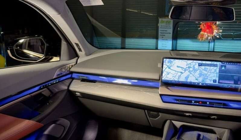 
								BMW 530Li M Sport (LWB) full									