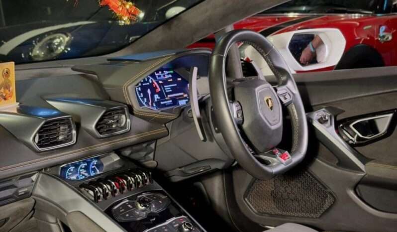 
								Lamborghini Huracán LP 610-4 Coupé full									