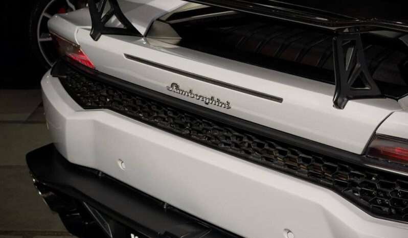 
								Lamborghini Huracán LP 610-4 Coupé full									