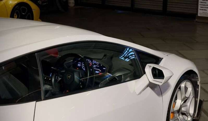 
								Lamborghini Huracán LP 610-4 Coupé full									