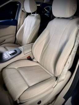 
										Mercedes-Benz E 200 LWB AMG Line full									