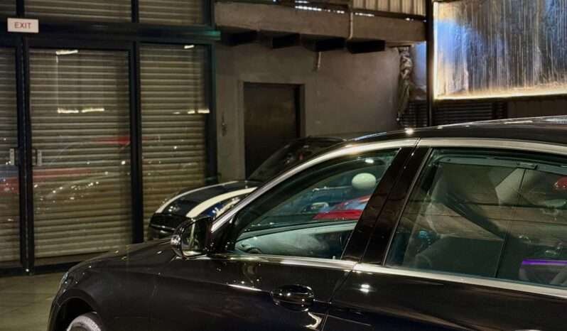 
								Mercedes-Benz E 200 LWB AMG Line full									