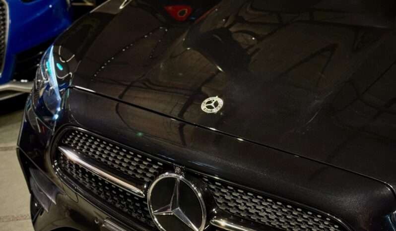 
								Mercedes-Benz E 200 LWB AMG Line full									