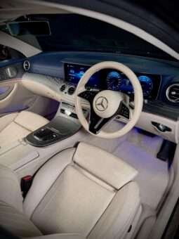 
										Mercedes-Benz E 200 LWB AMG Line full									