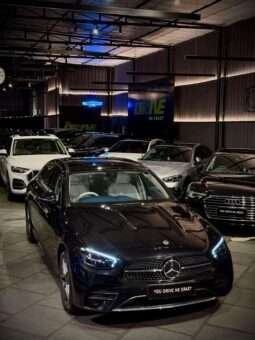 
										Mercedes-Benz E 200 LWB AMG Line full									