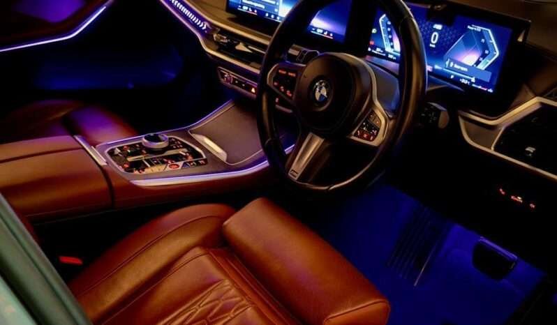 
								BMW X5 xDrive40i M Sport full									