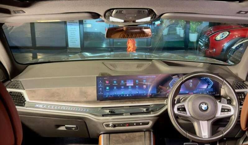 
								BMW X5 xDrive40i M Sport full									