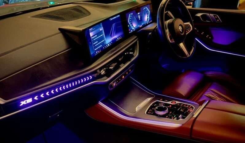 
								BMW X5 xDrive40i M Sport full									