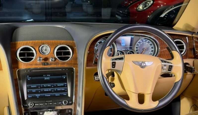 
								Bentley Flying Spur V8 full									