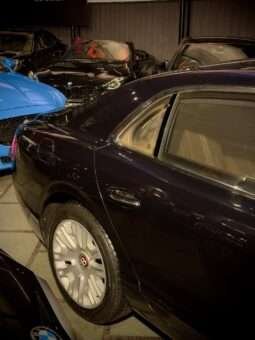 
										Bentley Flying Spur V8 full									