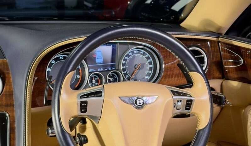
								Bentley Flying Spur V8 full									