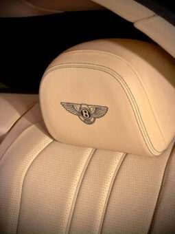 
										Bentley Flying Spur V8 full									