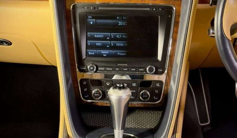 
								Bentley Flying Spur V8 full									