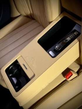 Bentley Flying Spur V8