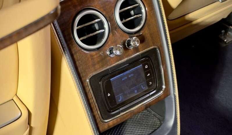 
								Bentley Flying Spur V8 full									