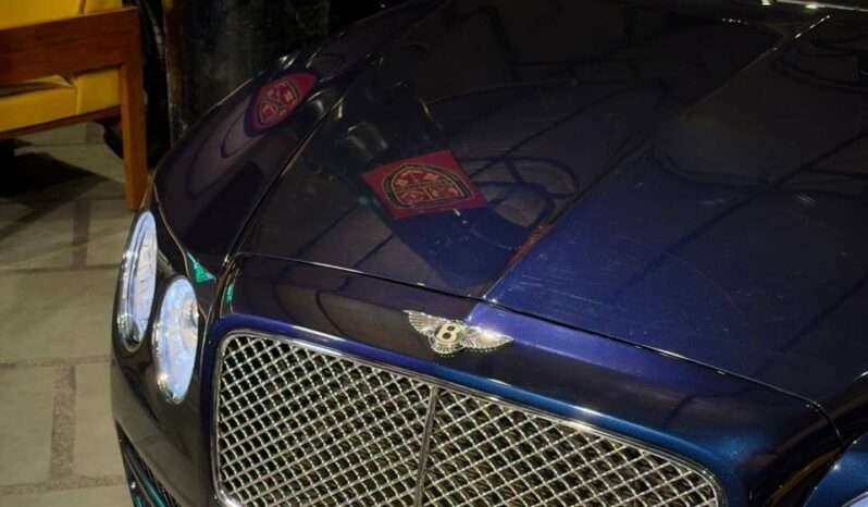 
								Bentley Flying Spur V8 full									