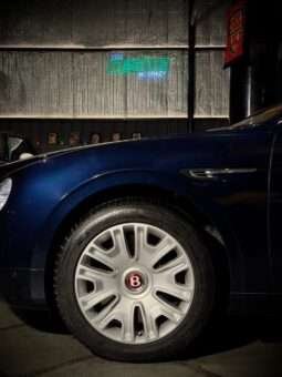 
										Bentley Flying Spur V8 full									