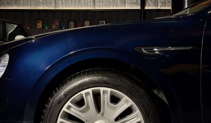 
								Bentley Flying Spur V8 full									