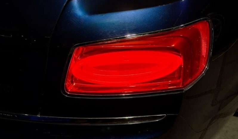 
								Bentley Flying Spur V8 full									