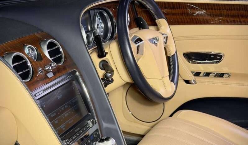 
								Bentley Flying Spur V8 full									