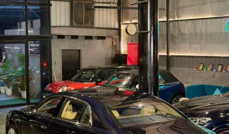 
								Bentley Flying Spur V8 full									