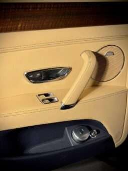 
										Bentley Flying Spur V8 full									