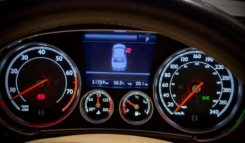 
								Bentley Flying Spur V8 full									