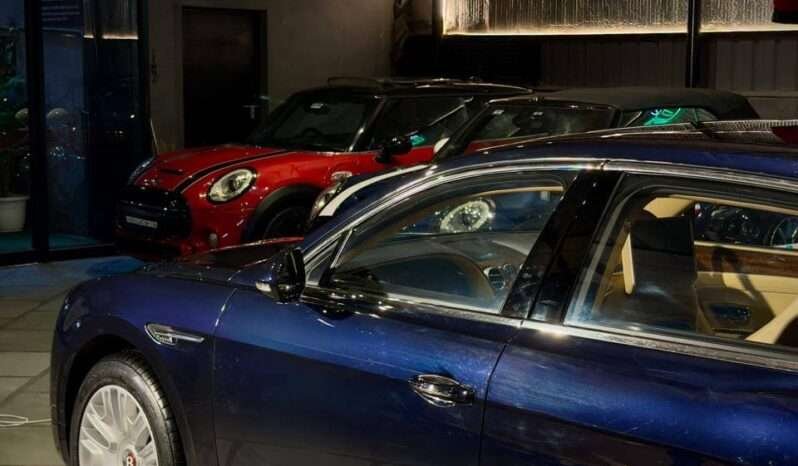 
								Bentley Flying Spur V8 full									